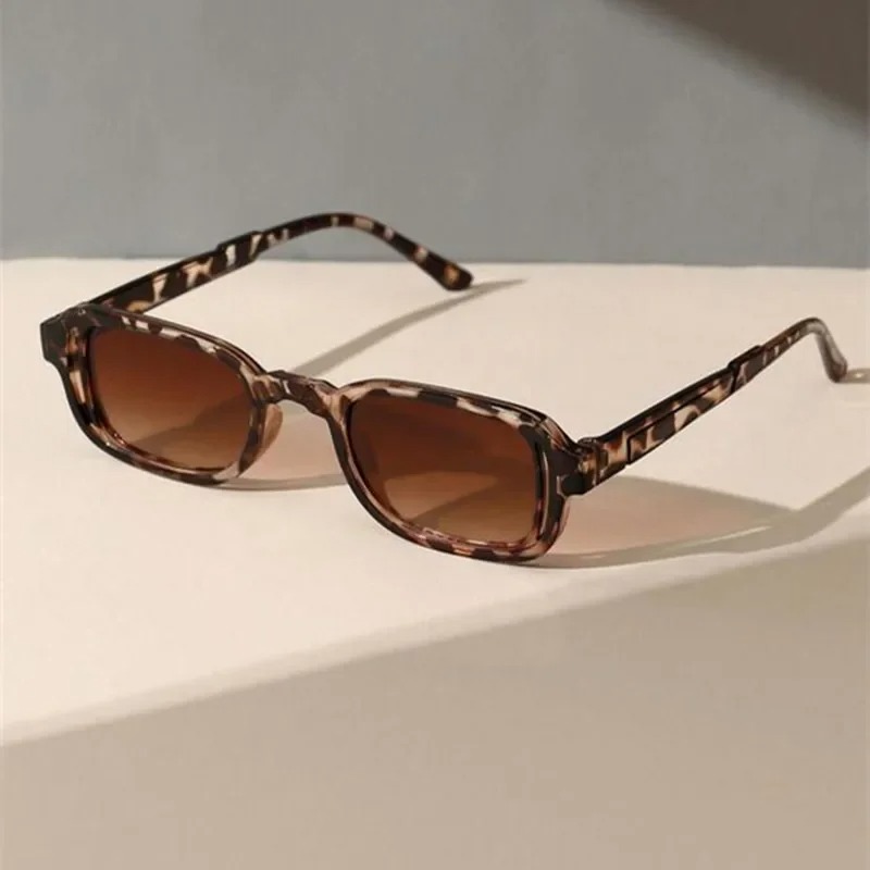 Lunettes de soleil rectangulai - Vintage Fashion Brands avis et prix