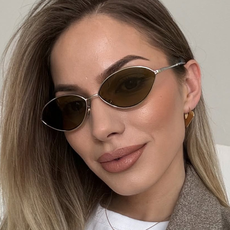 Lunettes de soleil œil de chat - Vintage Fashion Brands avis et prix